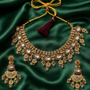 Royal Kundan Necklace Set